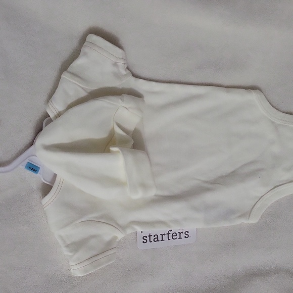 Baby Starters Cream Bodysuit With Hat - Wear a Smile Design - Picture 3 of 4